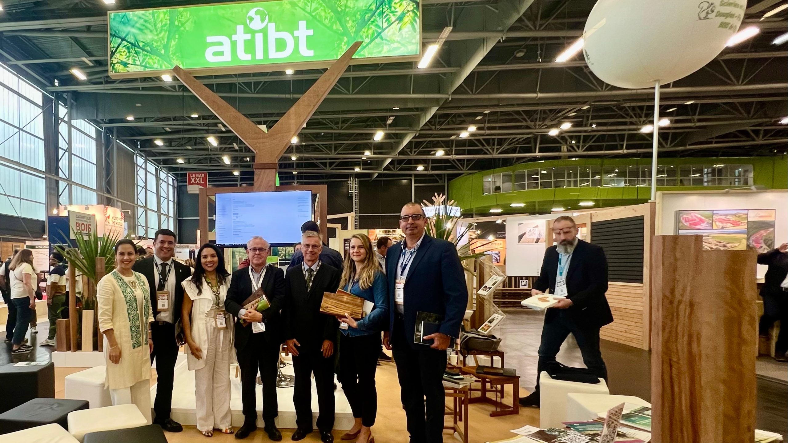 Gobierno nacional promocionó por primera vez en Europa la marca “Panama Teak”