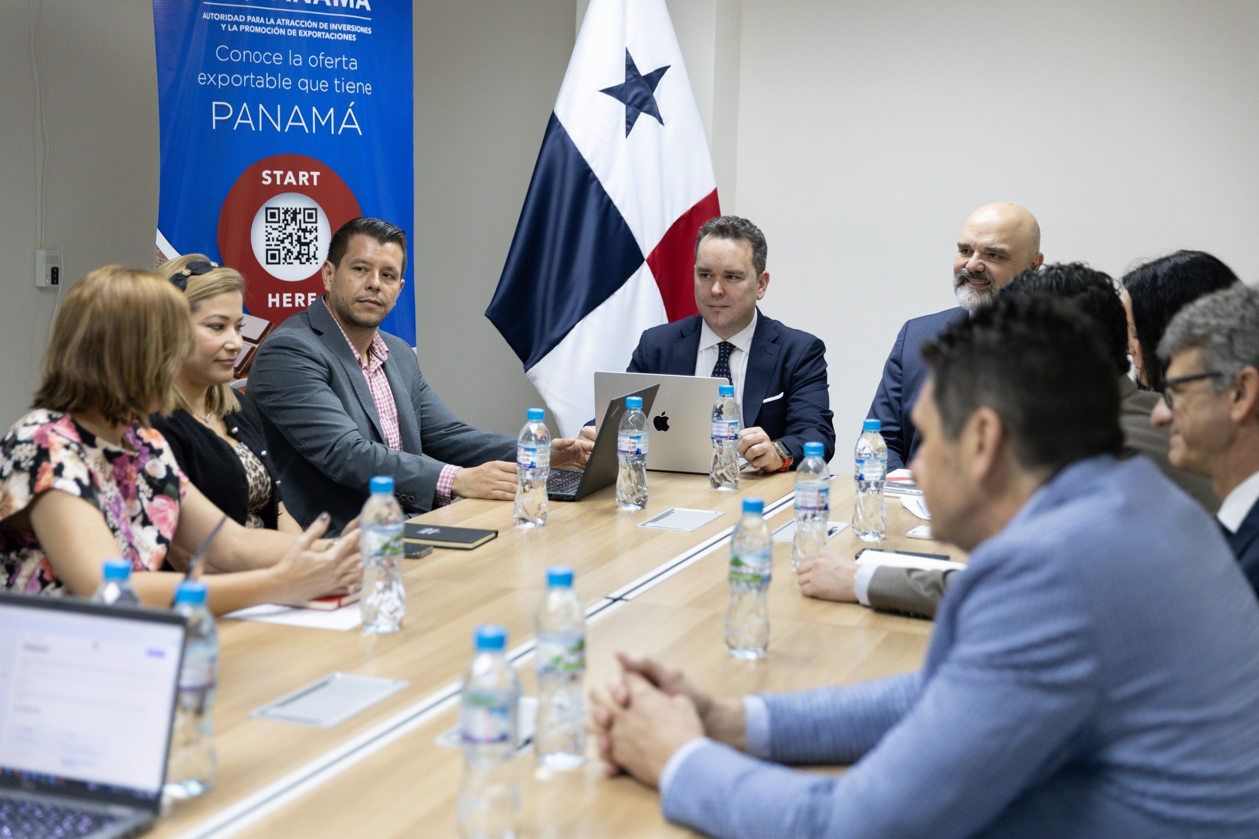 Panamá y España buscan estrechar relación comercial