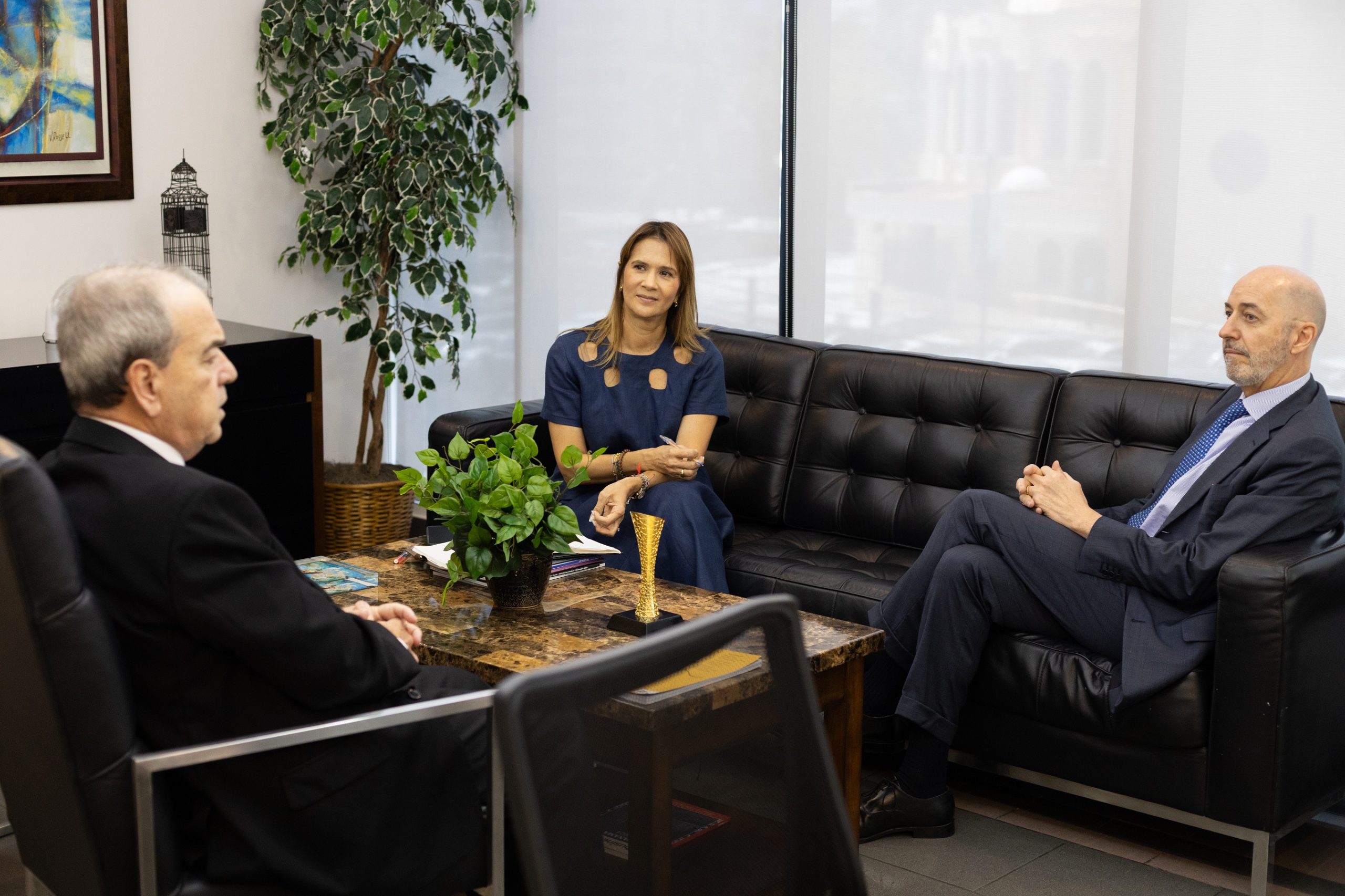 Visita oficial de embajador de Italia,  S.E. Fabrizio Nicoletti a PROPANAMA